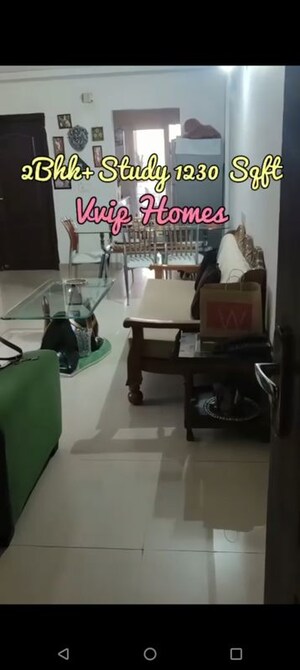 Master Bedroom in 2.5 BHK Apartment at VVIP Homes, Gaur City 2 – for Sale