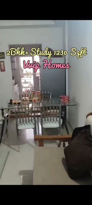 Living Room in 2.5 BHK Apartment at VVIP Homes, Gaur City 2 – for Sale