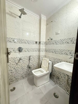 Bathroom in 1 BHK Apartment at Saket – for Rent