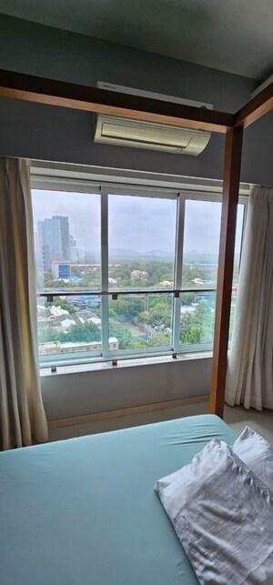 Room in 2 BHK Apartment at Romell Aether, Goregaon East – for Rent