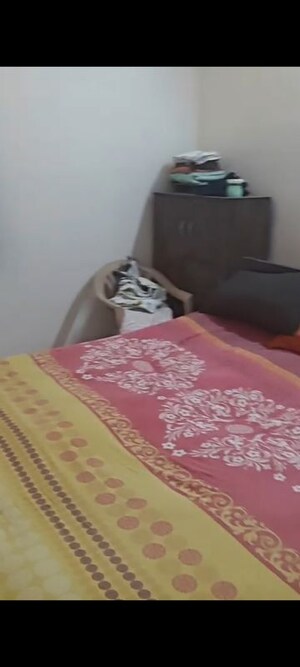 Bedroom in 2 BHK Builder Floor at Sector 40 – for Rent