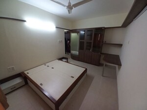 Room in 3 BHK Apartment at Goyal Lakshchandi Heights, Goregaon East – for Rent