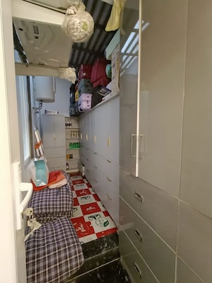 Master Bedroom in 3 BHK Builder Floor at Pamposh Enclave – for Rent