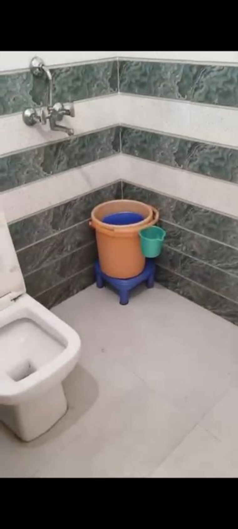 Bathroom, sector 40 2 Bedroom 1400 Sq.Ft. Builder Floor In Sector 40 Gurgaon 10183085
