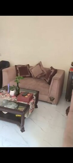 2 BHK + Pooja Room Builder Floor For Rent in Sector 40