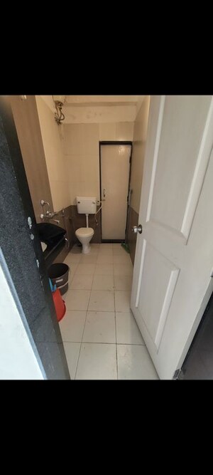 Master Bedroom in 3 BHK Apartment at Platinum Heights Mumbai, Andheri West – for Rent