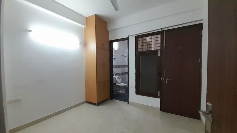 Room, sector 46 2 Bedroom 80 Sq.Yd. Builder Floor In Sector 46 Gurgaon 10183041