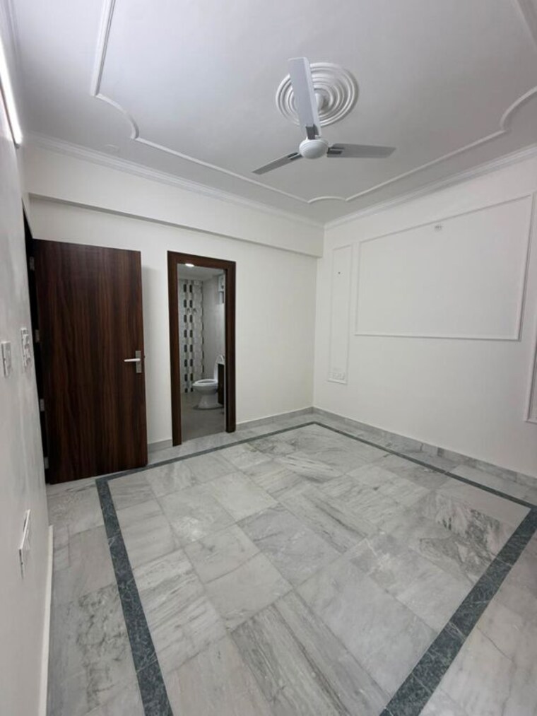 Room, uppal-southend 3 Bedroom 180 Sq.Ft. Builder Floor In Sector 49 Gurgaon 10183117