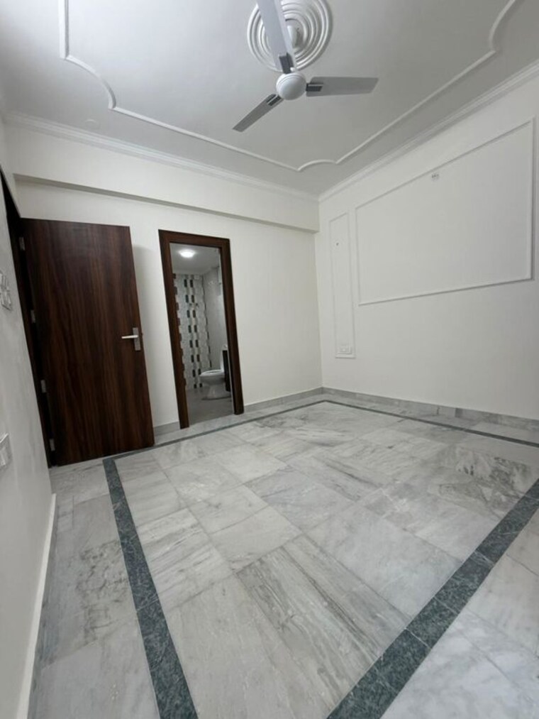 Room, uppal-southend 3 Bedroom 180 Sq.Ft. Builder Floor In Sector 49 Gurgaon 10183117