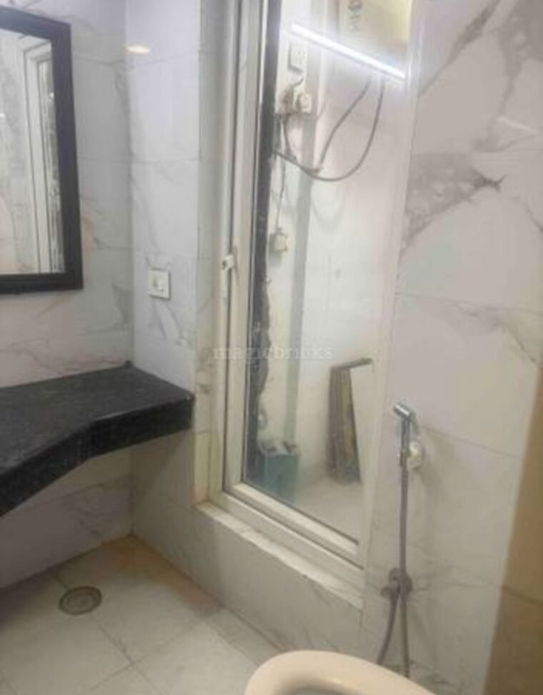 Bathroom, sas-shalimar-grand 3 Bedroom 1900 Sq.Ft. Apartment In Butler Colony Lucknow 10183134