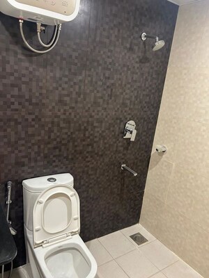 Furnished Amenities in 2 BHK Apartment at Shriram Luxor, Hennur Road – for Rent