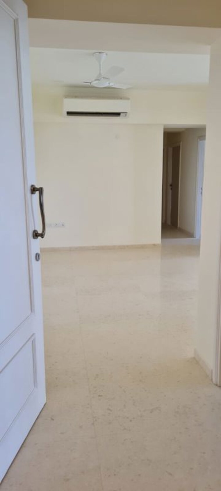 Room, dlf-the-skycourt 3 Bedroom 1931 Sq.Ft. Apartment In Sector 86 Gurgaon 10183147