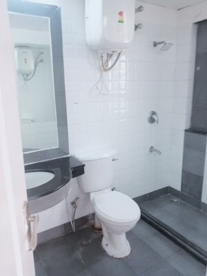 Bathroom in 3.5 BHK Apartment at Bestech Park View City 1, Sector 48 – for Rent