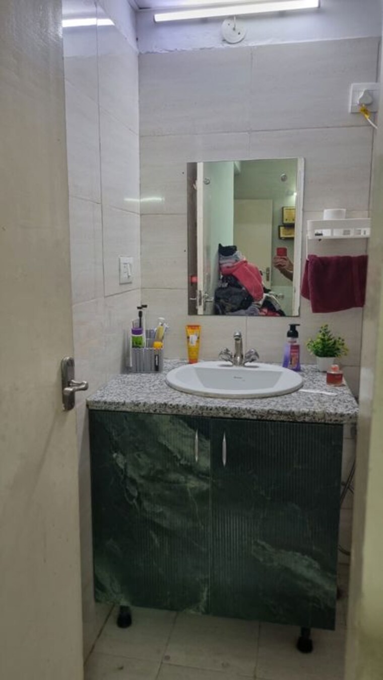 Bathroom, ss-the-coralwood 3 Bedroom 1750 Sq.Ft. Apartment In Sector 84 Gurgaon 10183171