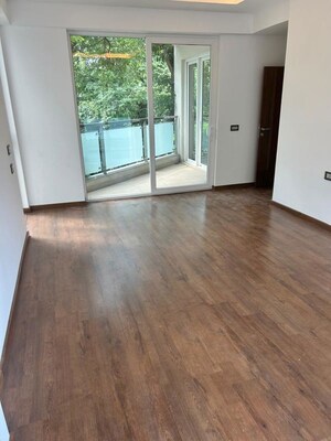 Bedroom in 5 BHK Apartment at DLF Square, Sector 25 – for Sale