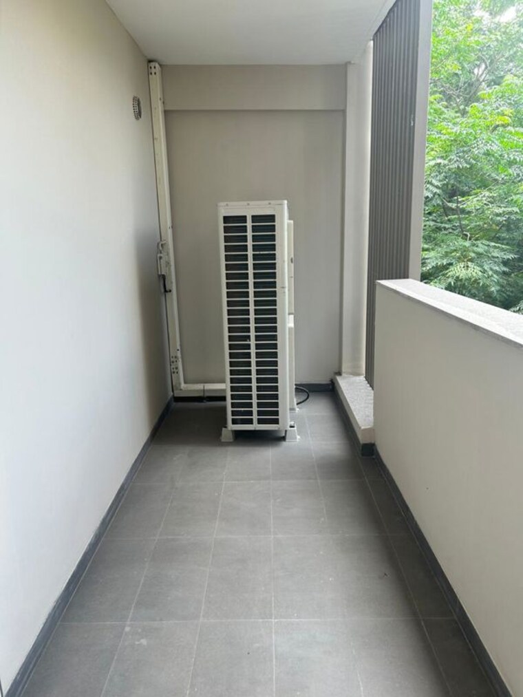 Balcony, dlf-square 5 Bedroom 3150 Sq.Ft. Apartment In Sector 25 Gurgaon 10183165