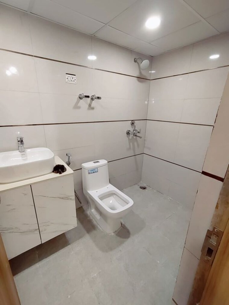 Bathroom, ascent-savy-ville-de 3 Bedroom 1450 Sq.Ft. Apartment In Raj Nagar Extension Ghaziabad 10183205