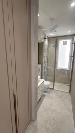 Building Lobby in 4 BHK Builder Floor at Sector 63a – for Sale