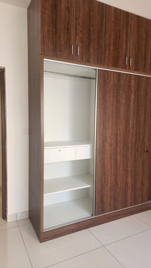 Room in 3 BHK Apartment at Avalon Park At The Prestige City, Sarjapur Road – for Rent