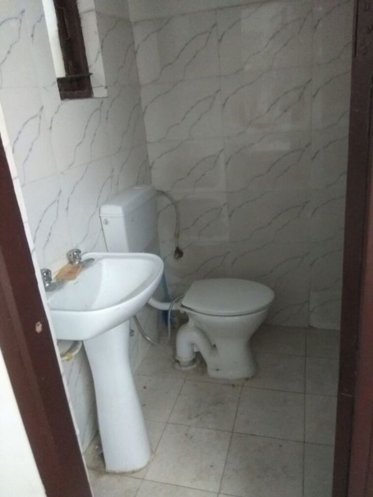 Bathroom, amolik-heights 2 Bedroom 523 Sq.Ft. Apartment In Sector 88 Faridabad 10183269