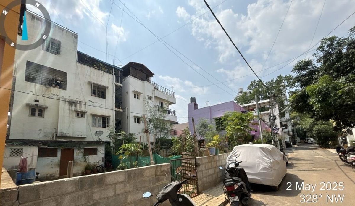 Plot For Sale in Anand Nagar