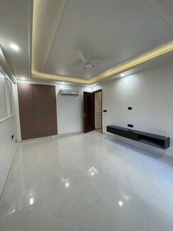 4 BHK + Pooja Room Builder Floor For Sale in Sector 85