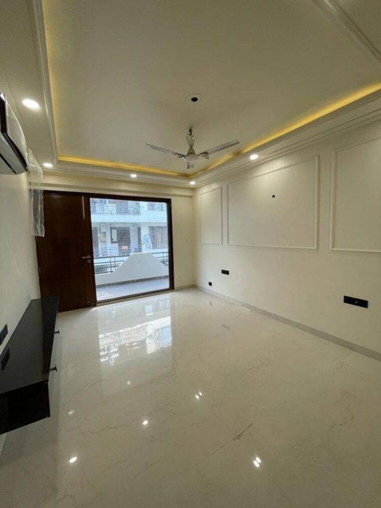 Kitchen, sector 85 4 Bedroom 500 Sq.Yd. Builder Floor In Sector 85 Faridabad 10183255