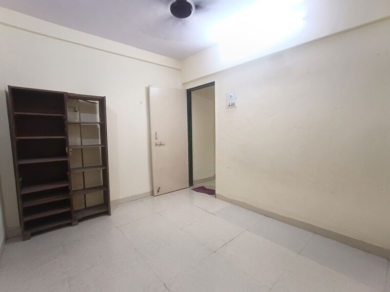 Room, shanti-niketan-chs-dahisar 1 Bedroom 570 Sq.Ft. Apartment In Dahisar West Mumbai 10183567