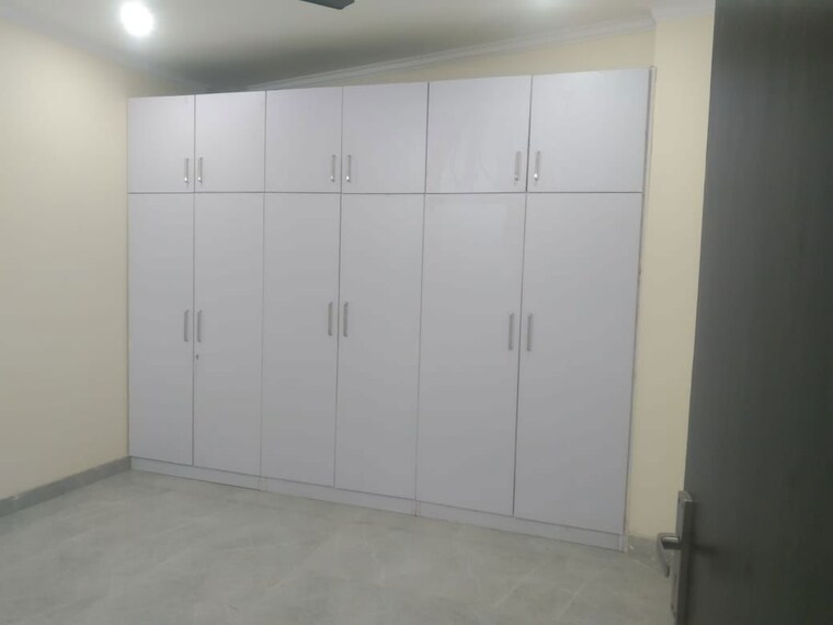 Room, sector 78 2 Bedroom 81 Sq.Yd. Builder Floor In Sector 78 Noida 10183407