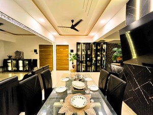 Team Area in 2 BHK Builder Floor at Mehta Marquina, Goregaon East – for Sale