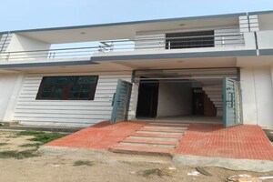 1.5 BHK Independent House For Sale in Khushboo Complex, Fazullaganj