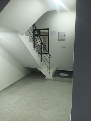 Room in 1 BHK Villa at Gaur Yamuna City, Gaur Yamuna City – for Rent