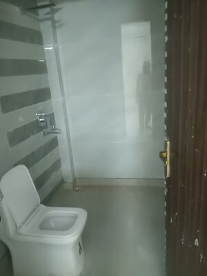 Master Bedroom in 1 BHK Villa at Gaur Yamuna City, Gaur Yamuna City – for Rent