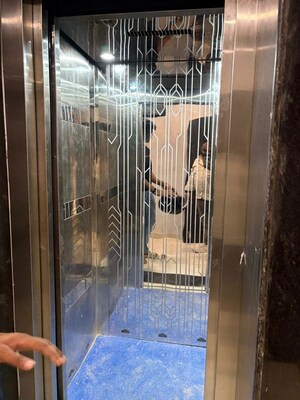 Balcony in 2 BHK Builder Floor at Sector 40 – for Rent