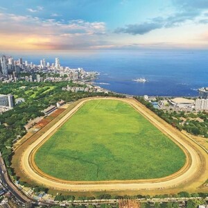 Swimming Pool in 2 BHK Apartment at Piramal Mahalaxmi, Mahalaxmi – for Rent