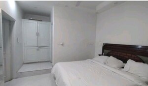 Room in 4 BHK Apartment at Surya CGHS, Sector 43 – for Sale