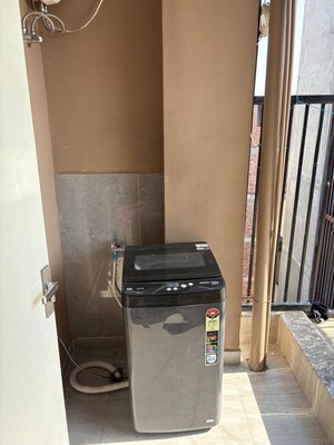 Furnished Amenities in 2 BHK Builder Floor at Sector 40 – for Rent