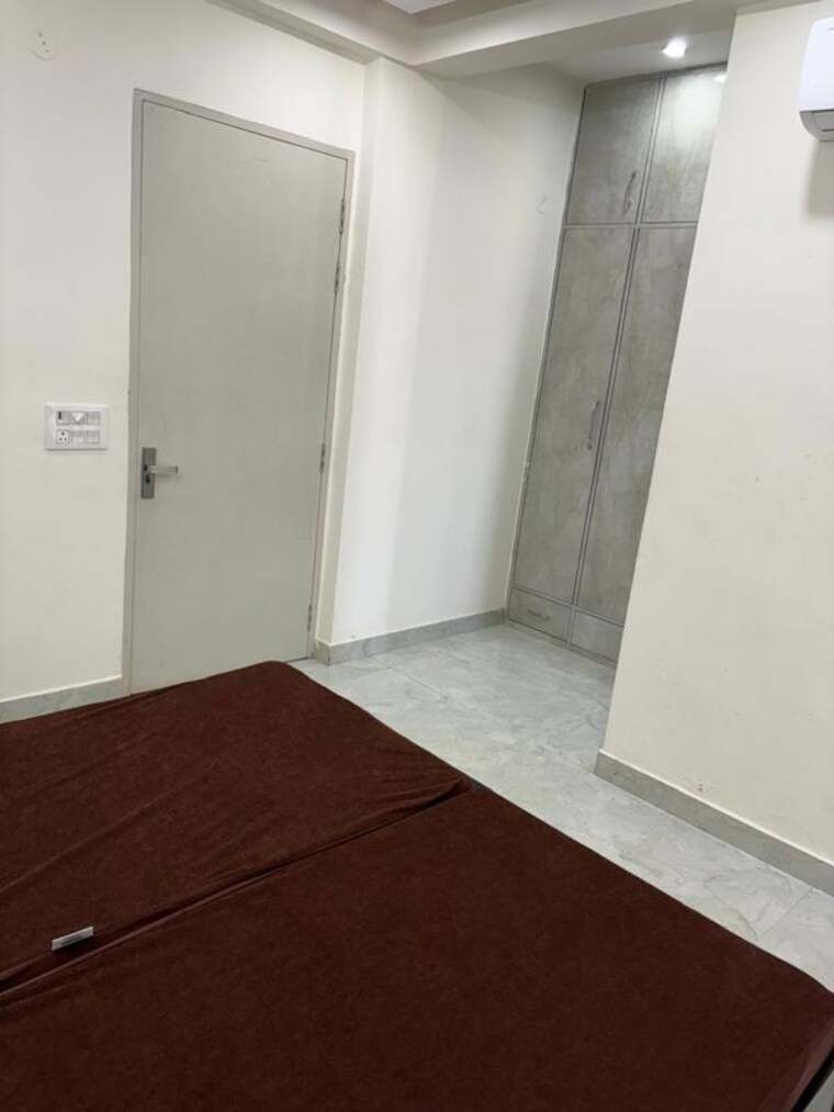 Room, sector 40 2 Bedroom 1200 Sq.Ft. Builder Floor In Sector 40 Gurgaon 10184126