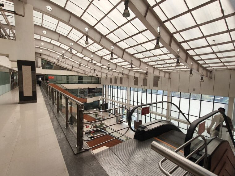 undefined, netaji subhash place Commercial Office Space 536 Sq.Ft. In Netaji Subhash Place Delhi 10184143