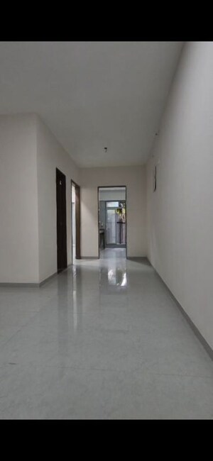 Room in 1 BHK Apartment at Shiv Pearl Gardens, Malad West – for Rent