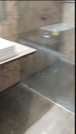 Furnished Amenities in 4 BHK Builder Floor at Pamposh Enclave – for Rent