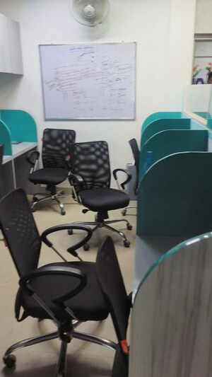 Team Area in  Office Space at Parsvnath Planet Plaza, Gomti Nagar – for Rent