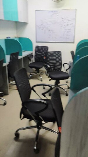 Team Area in  Office Space at Parsvnath Planet Plaza, Gomti Nagar – for Rent