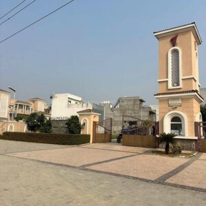  Plot – Exterior View View at Model Town - for Sale