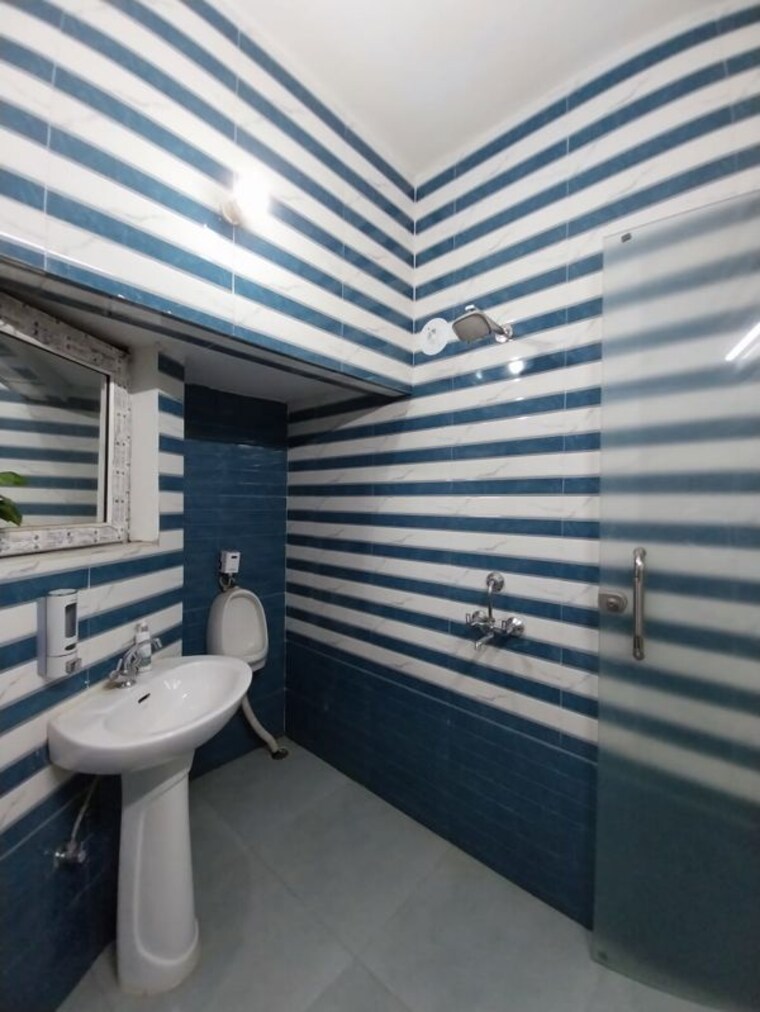Exterior View, sector 31 3 Bedroom 2000 Sq.Ft. Builder Floor In Sector 31 Gurgaon 10184350