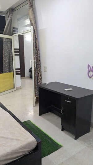 Master Bedroom in 3 BHK Builder Floor at Sector 31 – for Rent