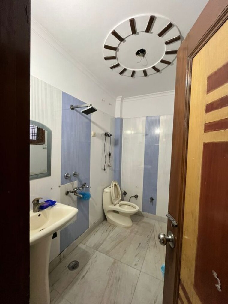 Bathroom, dhanori 1 Bedroom 652 Sq.Ft. Builder Floor In Dhanori Pune 10184389