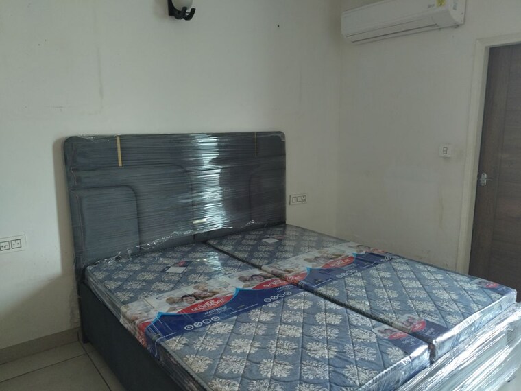 Bedroom, nk-sharma-savitry-greens 3 Bedroom 1735 Sq.Ft. Apartment In Lohgarh Zirakpur 10184575