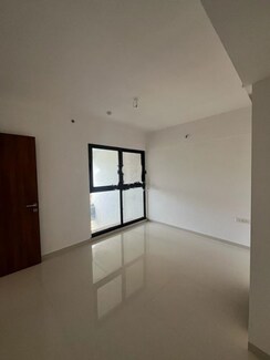 2 BHK Apartment For Rent in Majestique Signature Towers