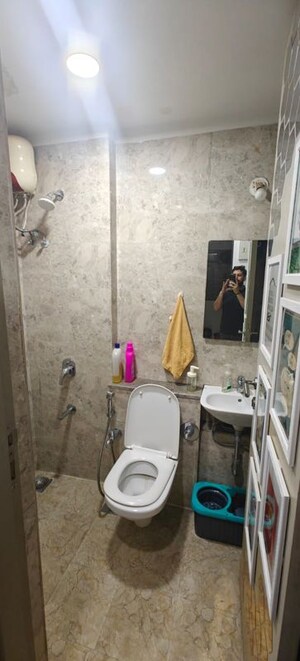 Bathroom in 1 BHK Apartment at Sheth Vasant Oasis, Andheri East – for Rent
